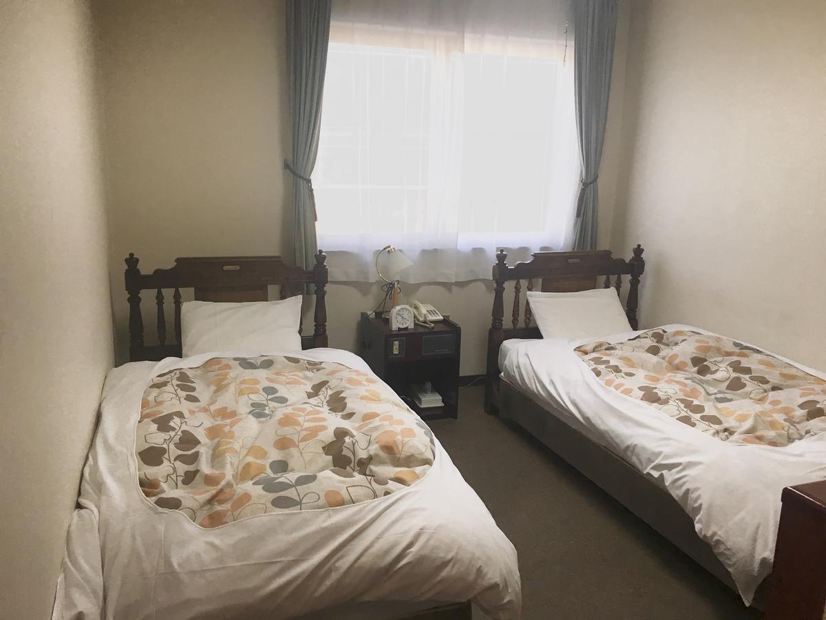 兼仓商务酒店 御殿场市 外观 照片